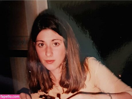 Kate Harrison model nude pic