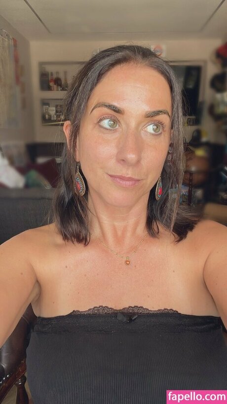 Kate Harrison pretty model galleries