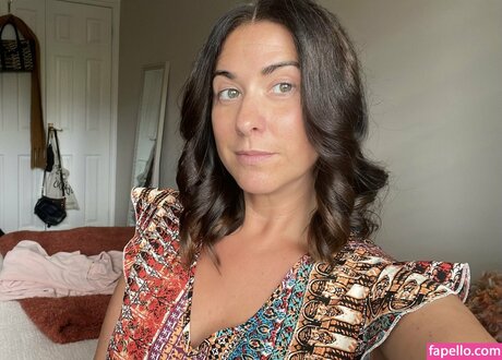 Kate Harrison model art picture