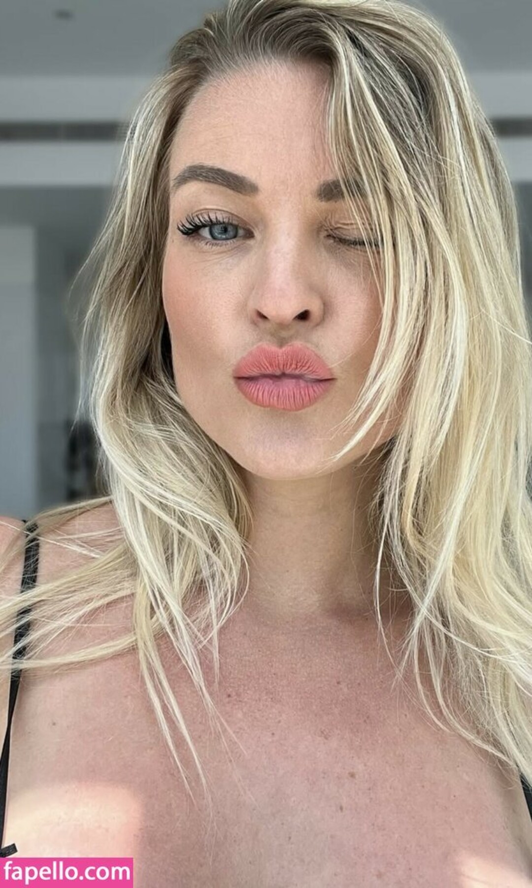 Margot Dulac erotic model photo