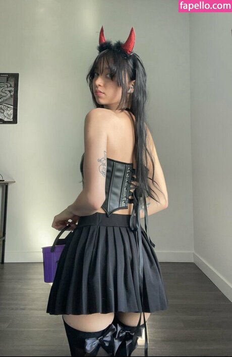 kaerisake pretty model pic