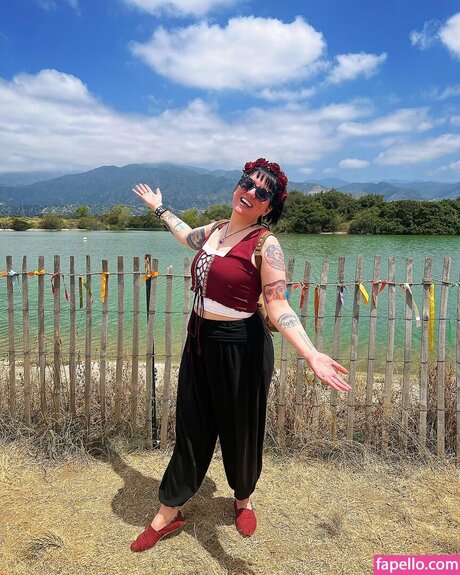 Jamie Jirak art model archive