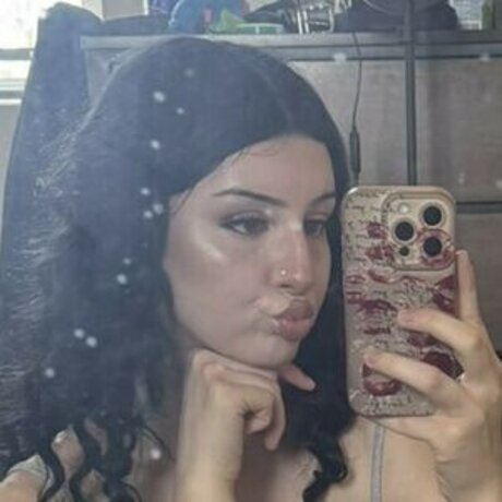 hldmahnd naked actress images