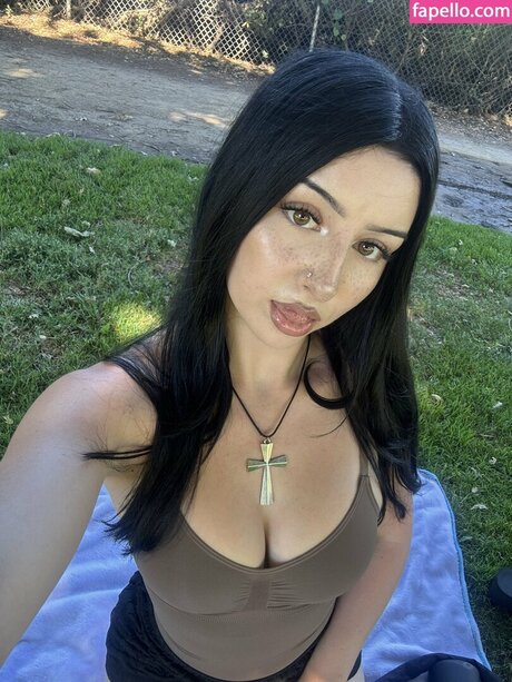 hldmahnd high quality model pictures