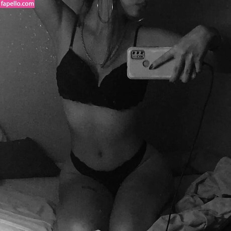 petite slut onlyfans free picture