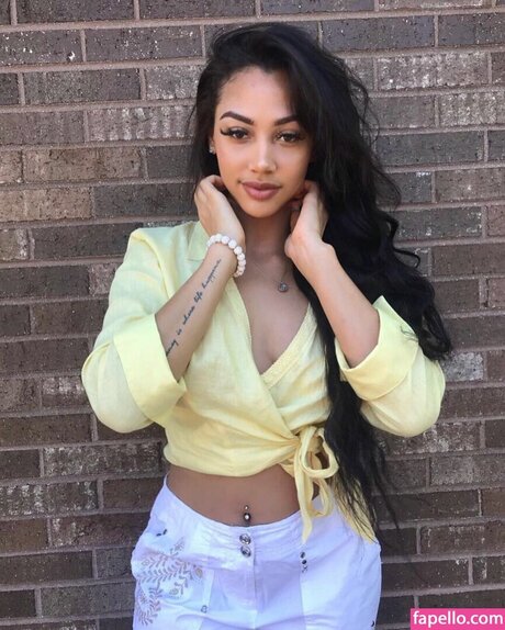 Kysre Gondrezick model free img