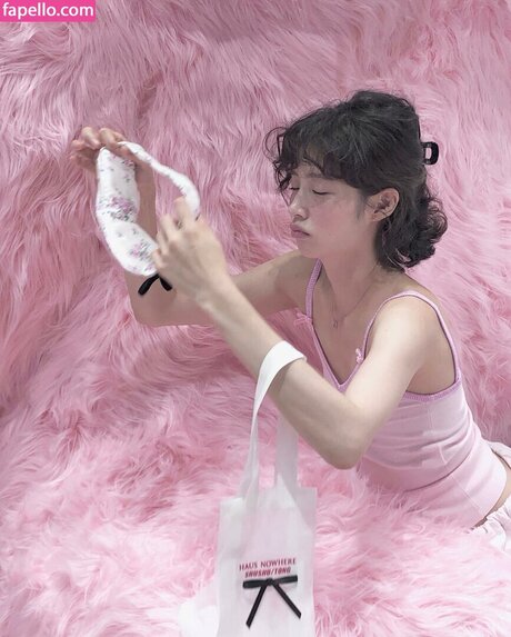 adorablenatsu beautiful model image