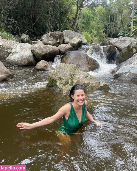 Manuela Do Monte model hd pic