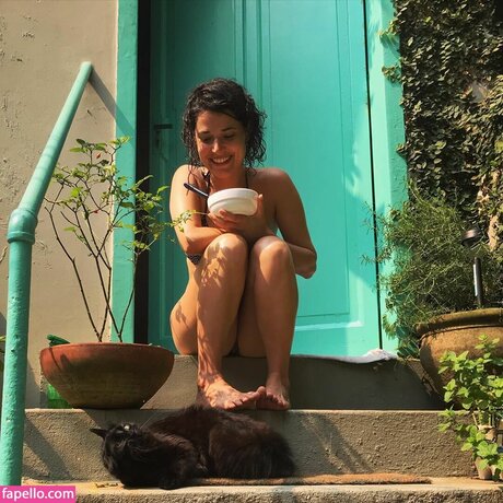 Manuela Do Monte model art gallery