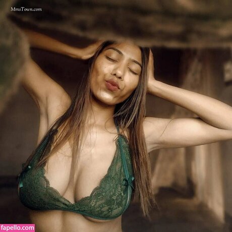 Reya Ghosh pornstar perfect img