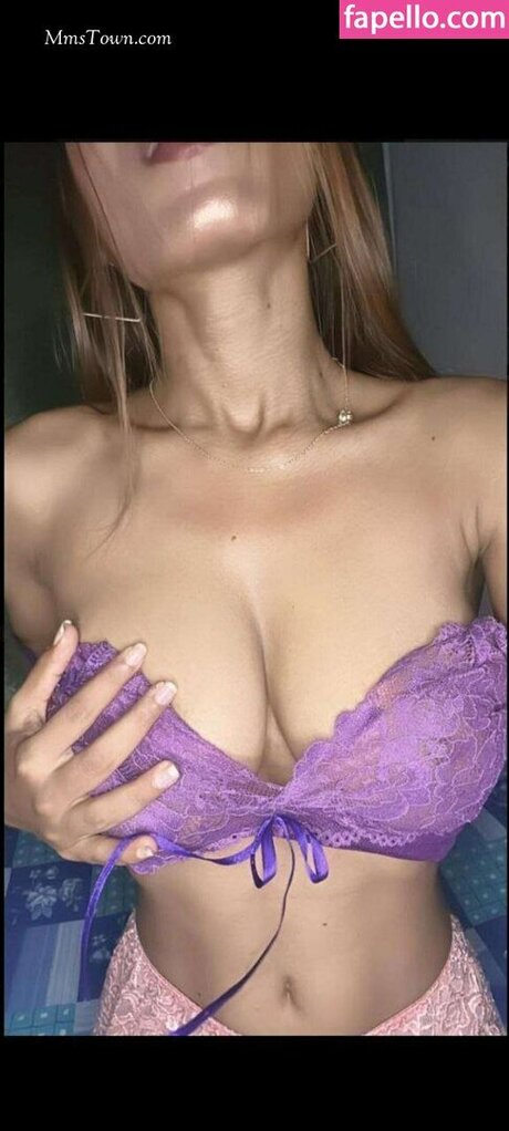 Reya Ghosh model top pic