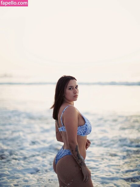 asian influencer onlyfans nice galleries