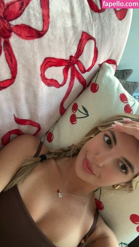 Lyla Lane pornstar erotic img