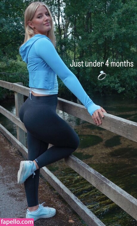 Issy Anderson erotic pornstar image