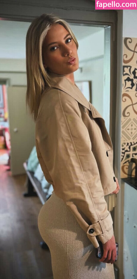 Issy Anderson pornstar hot photo