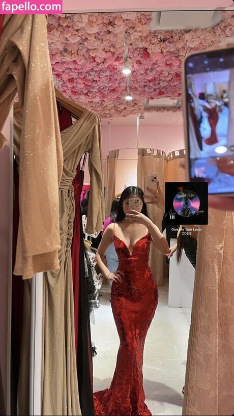 aishlvsu nude model images