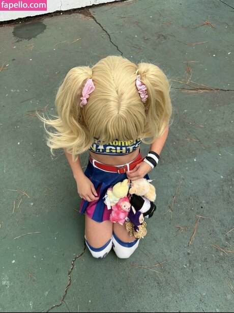 Angelina Fishtank Profile