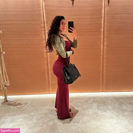 sarahbood pornstar images