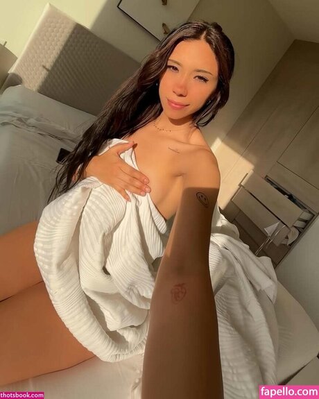 Emilia Ponce model high quality photos