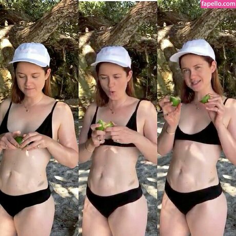 Bonnie Right sexy star archive