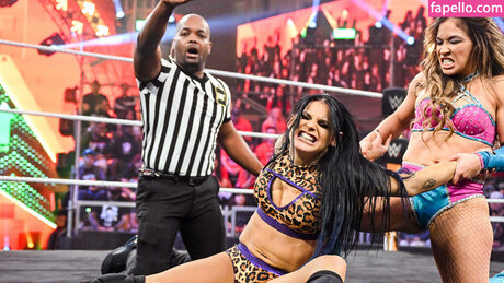 lolavice star hot img