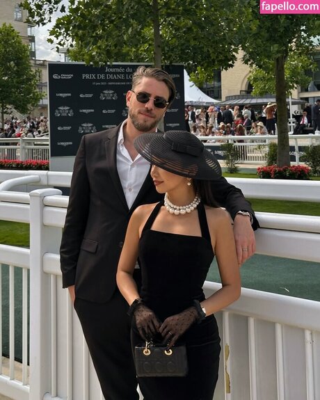 big ass lingerie onlyfans top pic