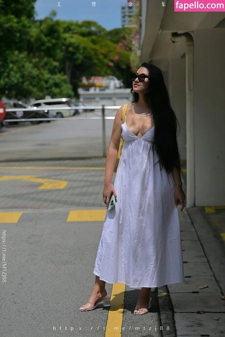 Amelie Qin art pornstar galleries