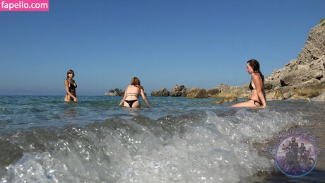 Girls HuntersBeauty pretty pornstar image