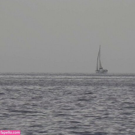 Girls HuntersBeauty pornstar erotic archive