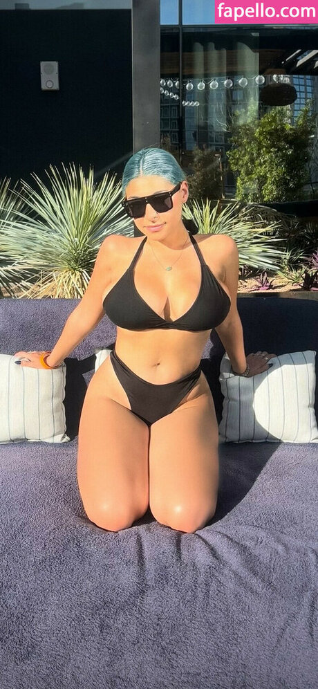 jolie23x adult star image