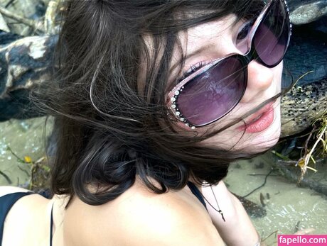 Trinity Manaj erotic pornstar archive