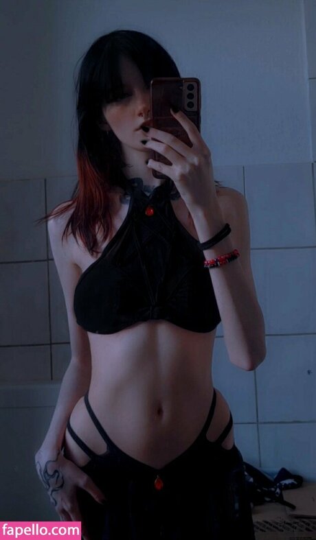 Sm0ltiddym0thgf model erotic pics