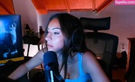 Honeyxxo xxx star images