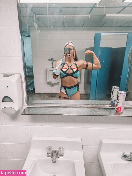 Lena Kross star pornographic photo