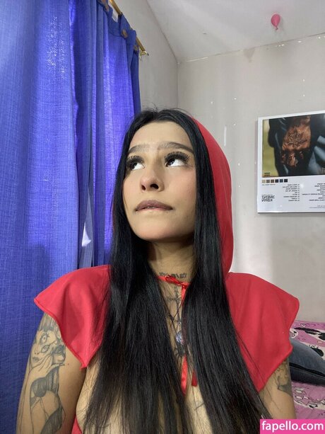 shalydaniela naked actress photo