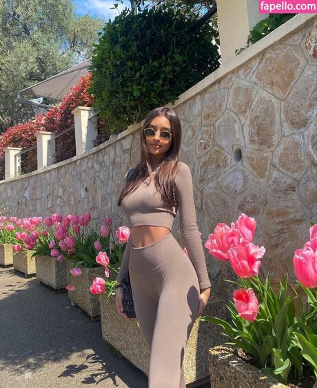 Alexandra Saint Mleux nude pornstar pic