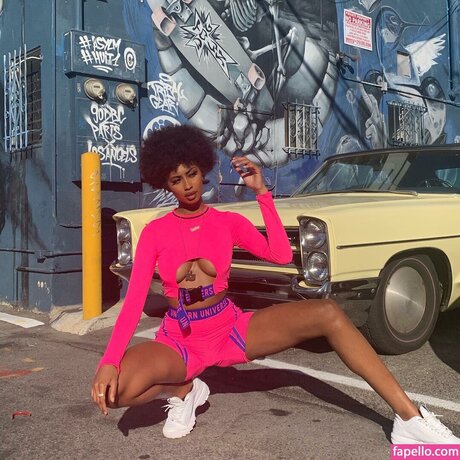 Jasmine Chola model beautiful galleries