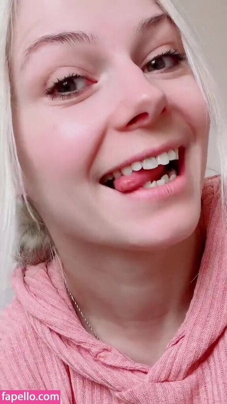 trans teen onlyfans hd image