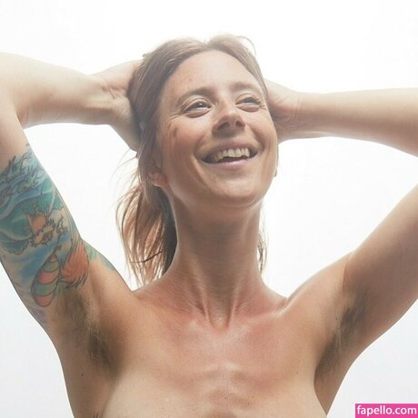 Partypits model hd image