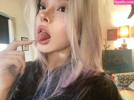 Eieniffy naked actress galleries