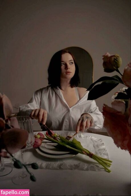 ThuBoppre erotic pornstar galleries