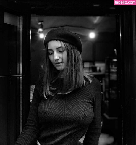 Olexandra Veklenko star pornographic galleries