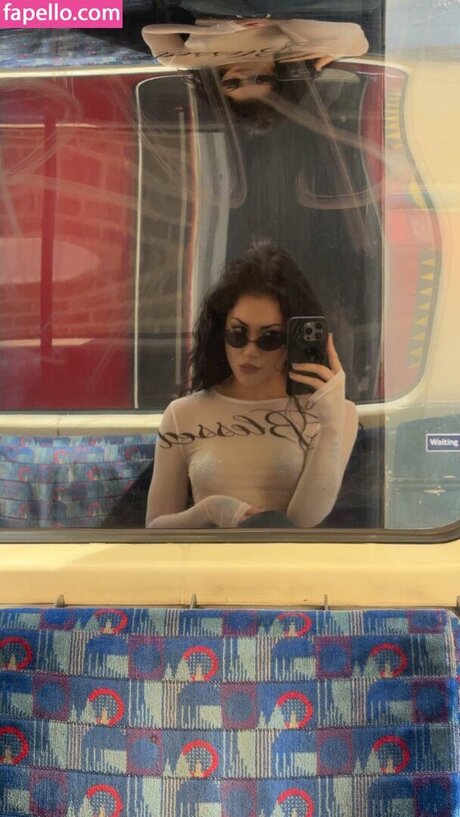 Georgia Twinn beautiful star picture