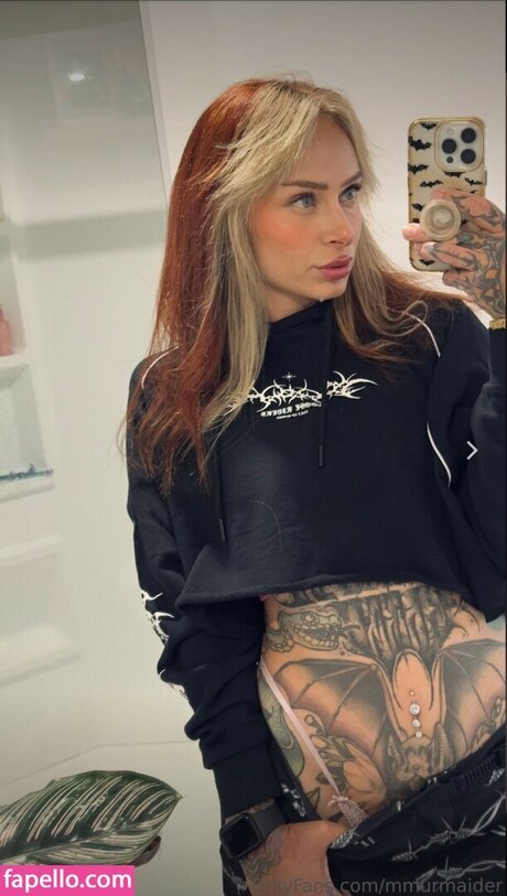 Emma Olofsson erotic model photo