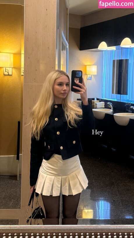 smile onlyfans free naked photo