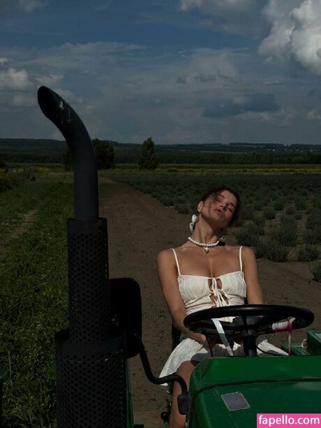 cougars onlyfans nude photo