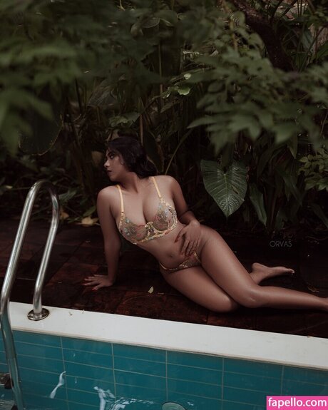 Debochan hot model picture