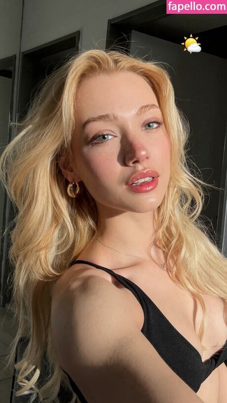 Duygu German xxx model galleries