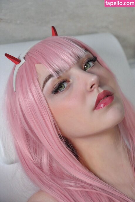 Nyeupe sexy actress picture