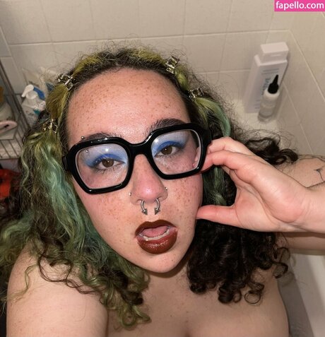 Actualneetgirl nudes model photo